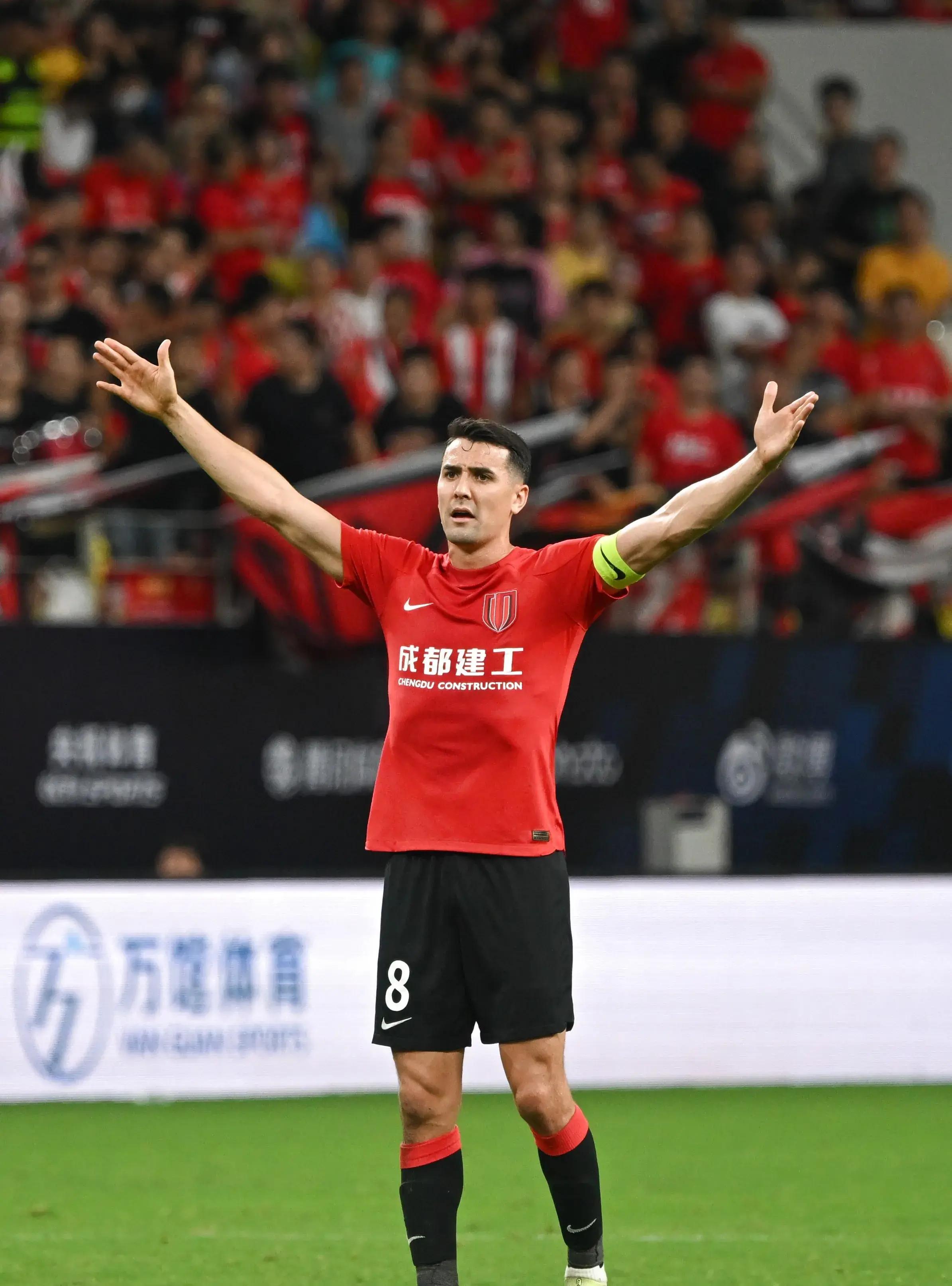 天博官方平台关于赛地聚焦：中超今晨热度飙升，切尔西官宣签约，信心回归，年轻球员得到机会的信息